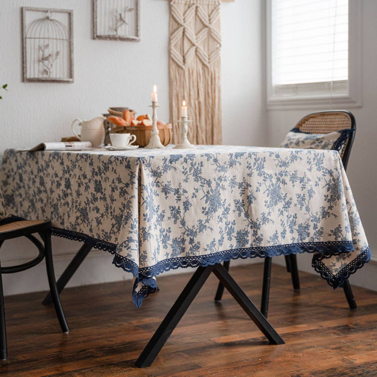 HOME BLUE ROSE PRINT PASTORAL TABLECLOTH