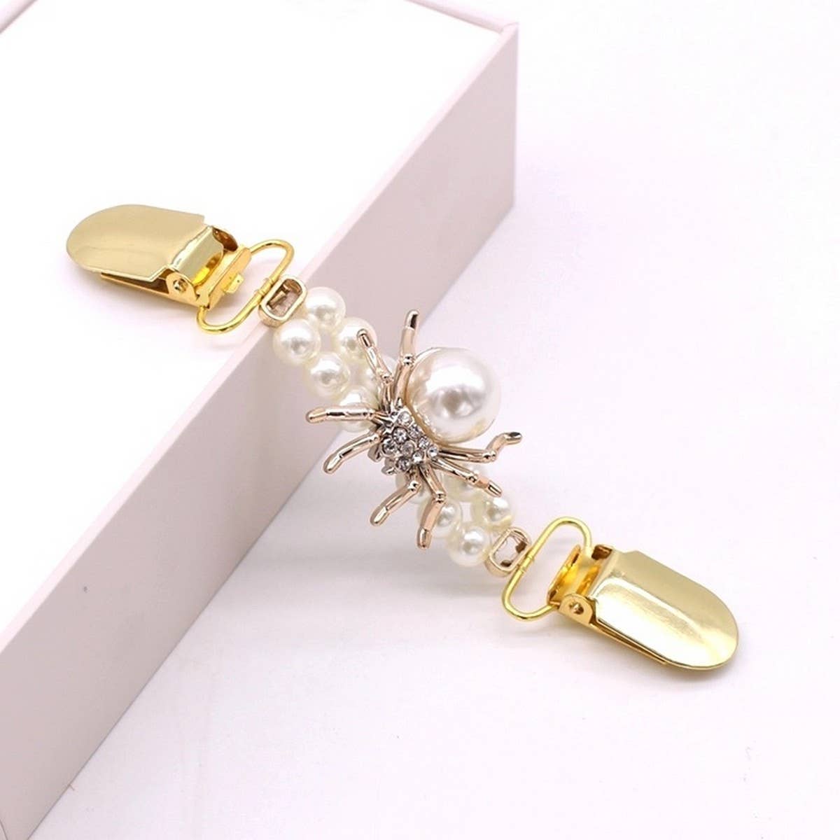 POPULAR HIGH-GRADE PEARL SWEATER CLIP SHAWL CLIP_CWMM2207
