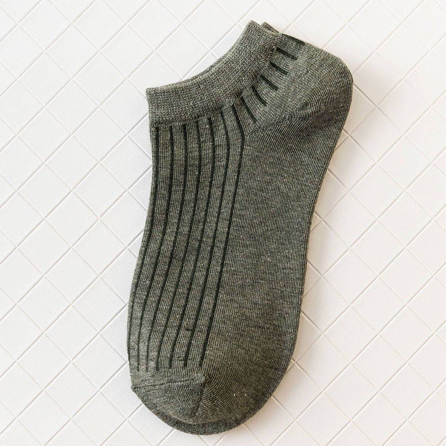 SOLID VERTICAL STRIPES BREATHABLE ANKLE SOCKS_CWMS032