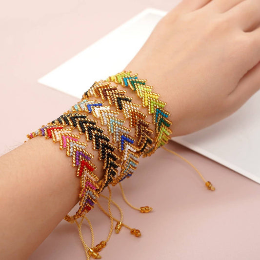 RICE BEAD HAND-WOVEN RAINBOW FLOWER BRACELET