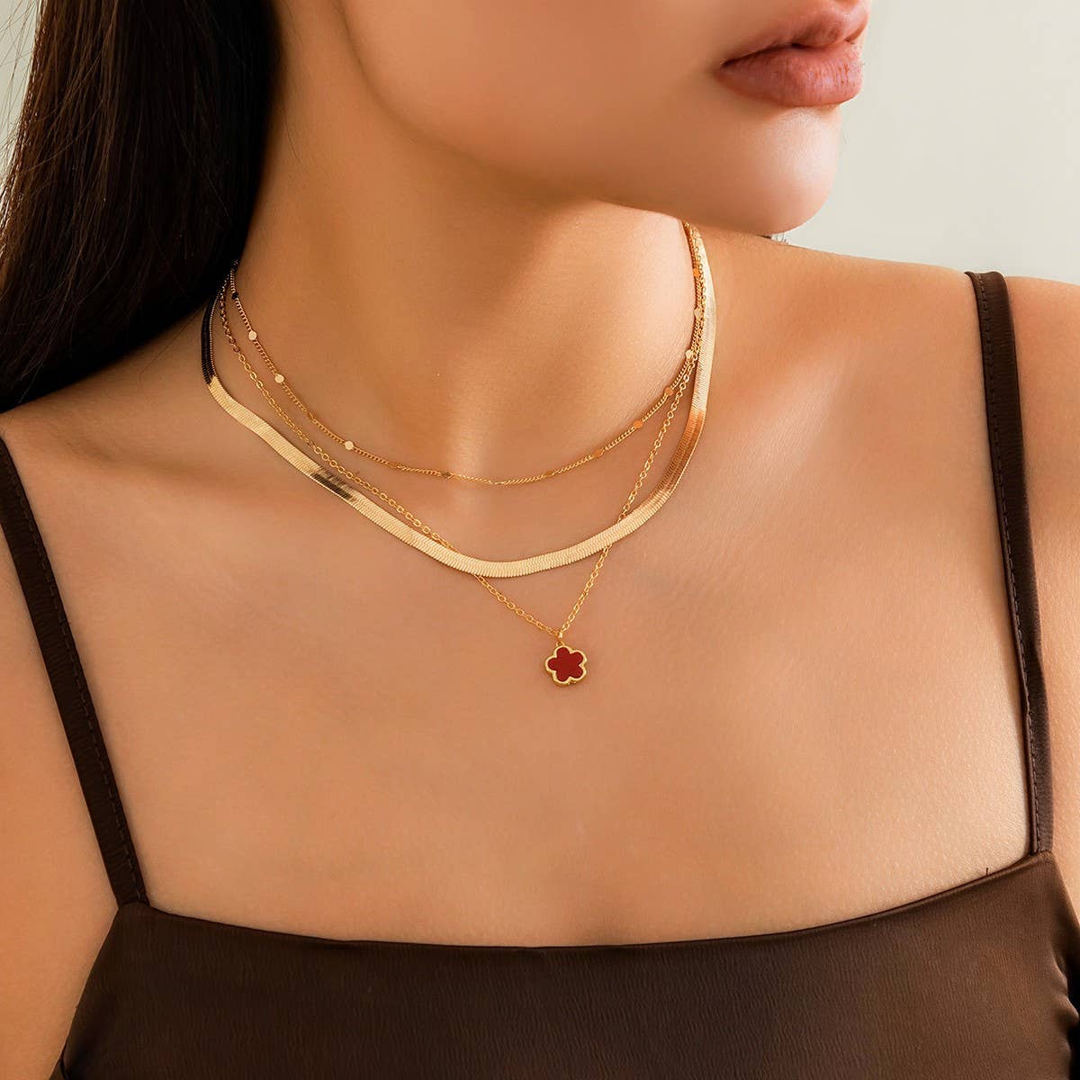 FIVE LEAF GRASS COLORFUL SNAKE BONE CHAIN NECKLACE