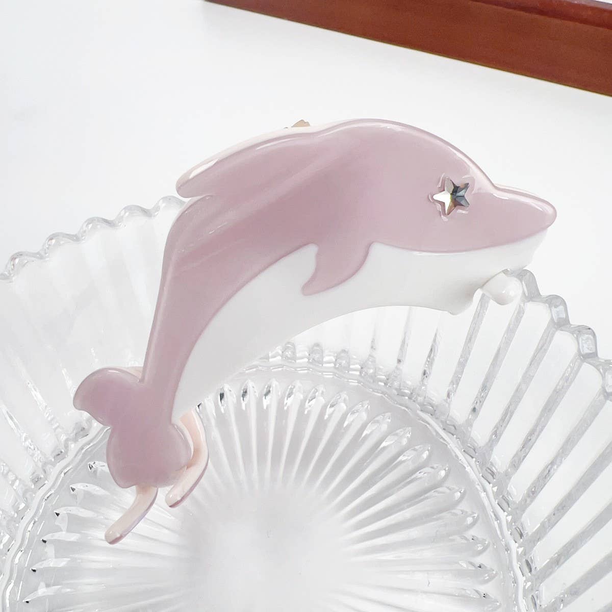 DOPAMINE DIAMOND DOLPHIN GIRLY HAIRPIN_CWAHA1588
