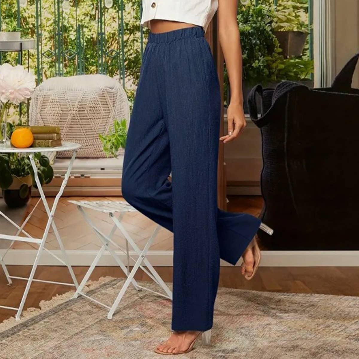 SLIM PANTS WITH HIGH WAIST AND SLIGHT WRINKLE