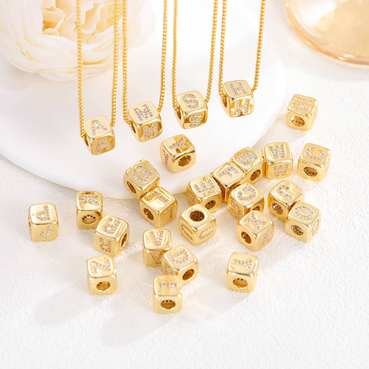 18K Gold-Plated Zirconia Dice Pendant Necklace_CWMM5876