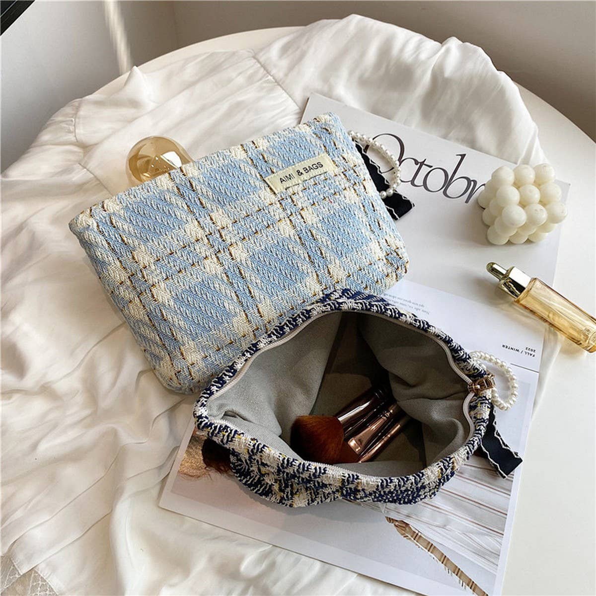 WOMEN'S STRIPED WOOLEN STORAGE COSMETIC BAG_CWAB4380