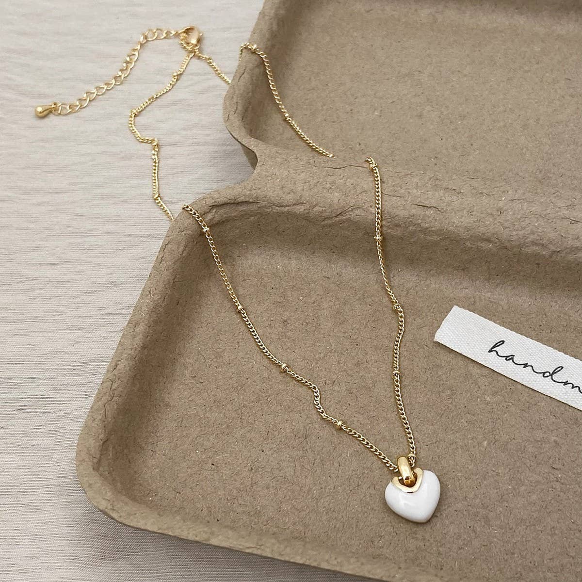 VALENTINE'S DAY BLACK HEART PENDANT EARRINGS