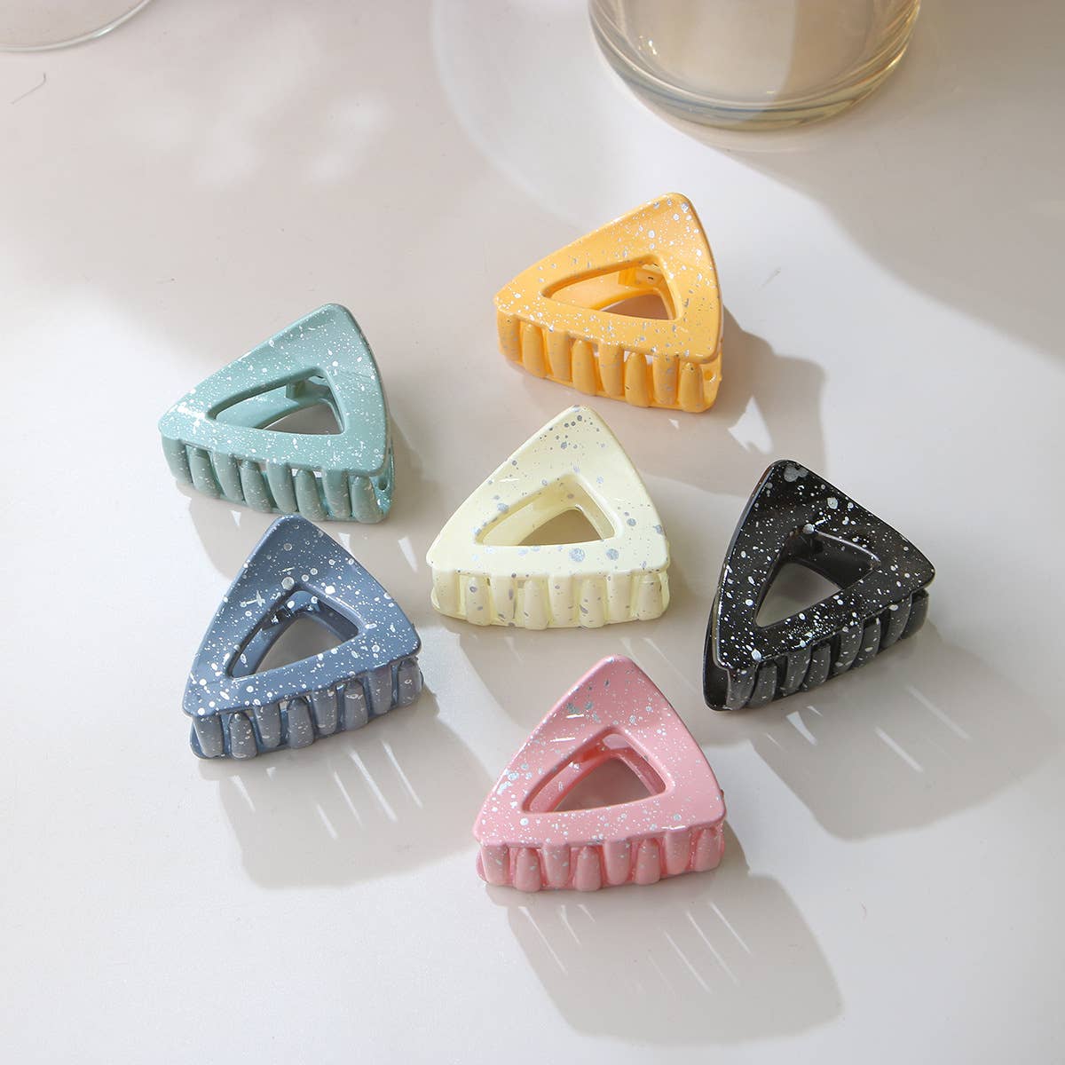 Simple ink-dripping high ponytail hair clip