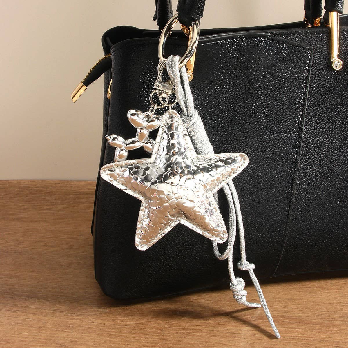 Stylish Silver Star & Balloon Dog Bag Keychain_CWMM7638