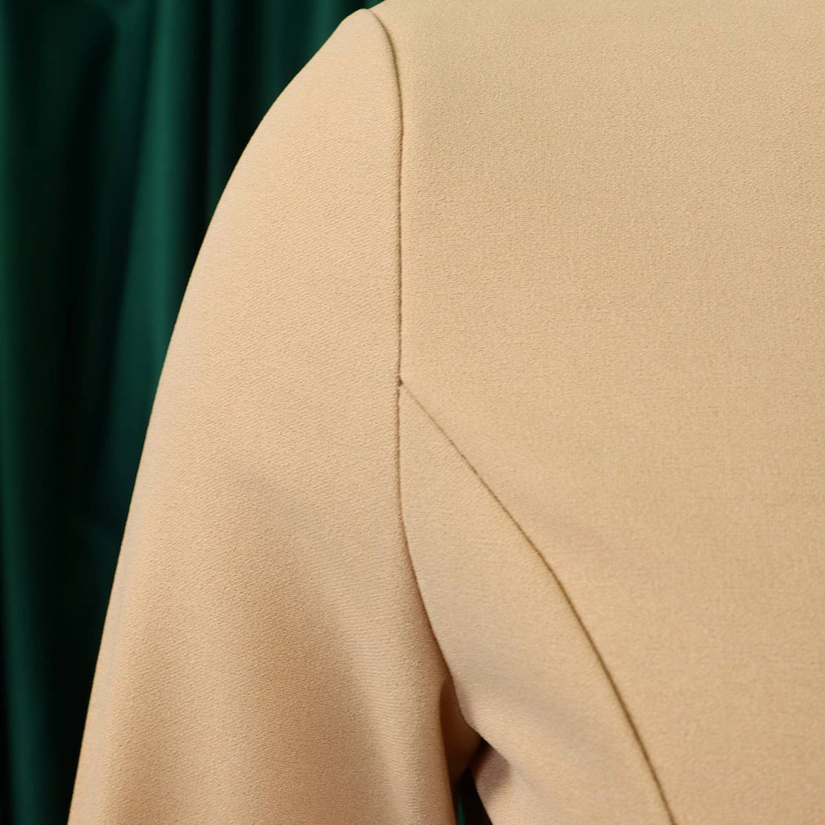 V-NECK RUFFLED HIGH WAIST SLIM COMMUTER DRESS