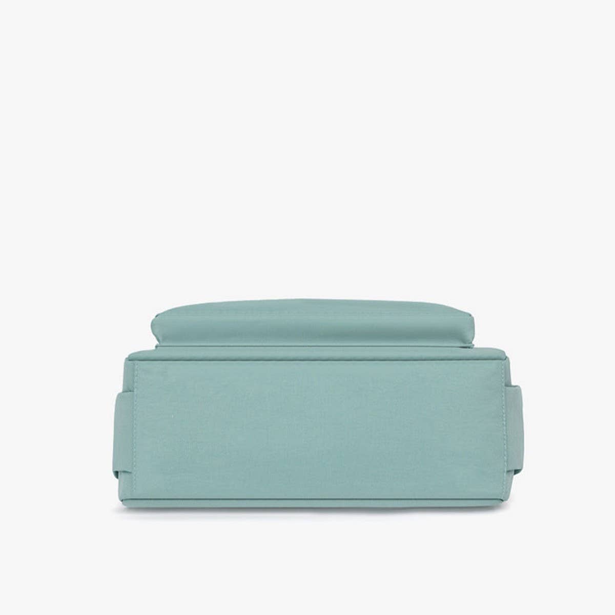 LIGHTWEIGHT NYLON MULTI-LAYER SHOULDER BAG