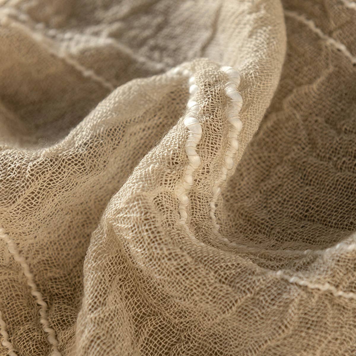 FASHIONABLE SOLID COLOR WARM FRINGED SCARF