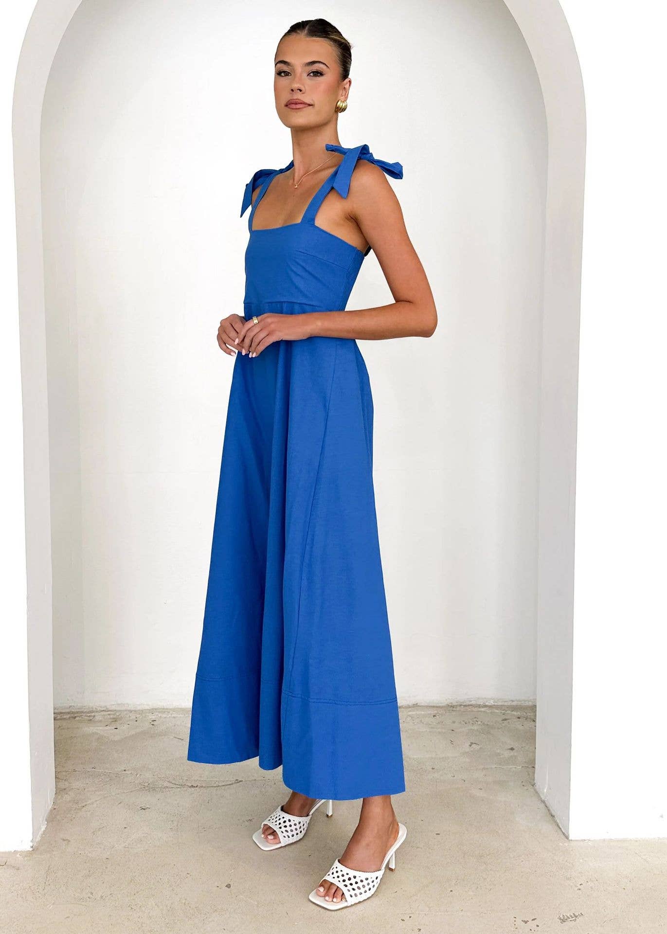 Solid color strapless maxi lace-up dresses