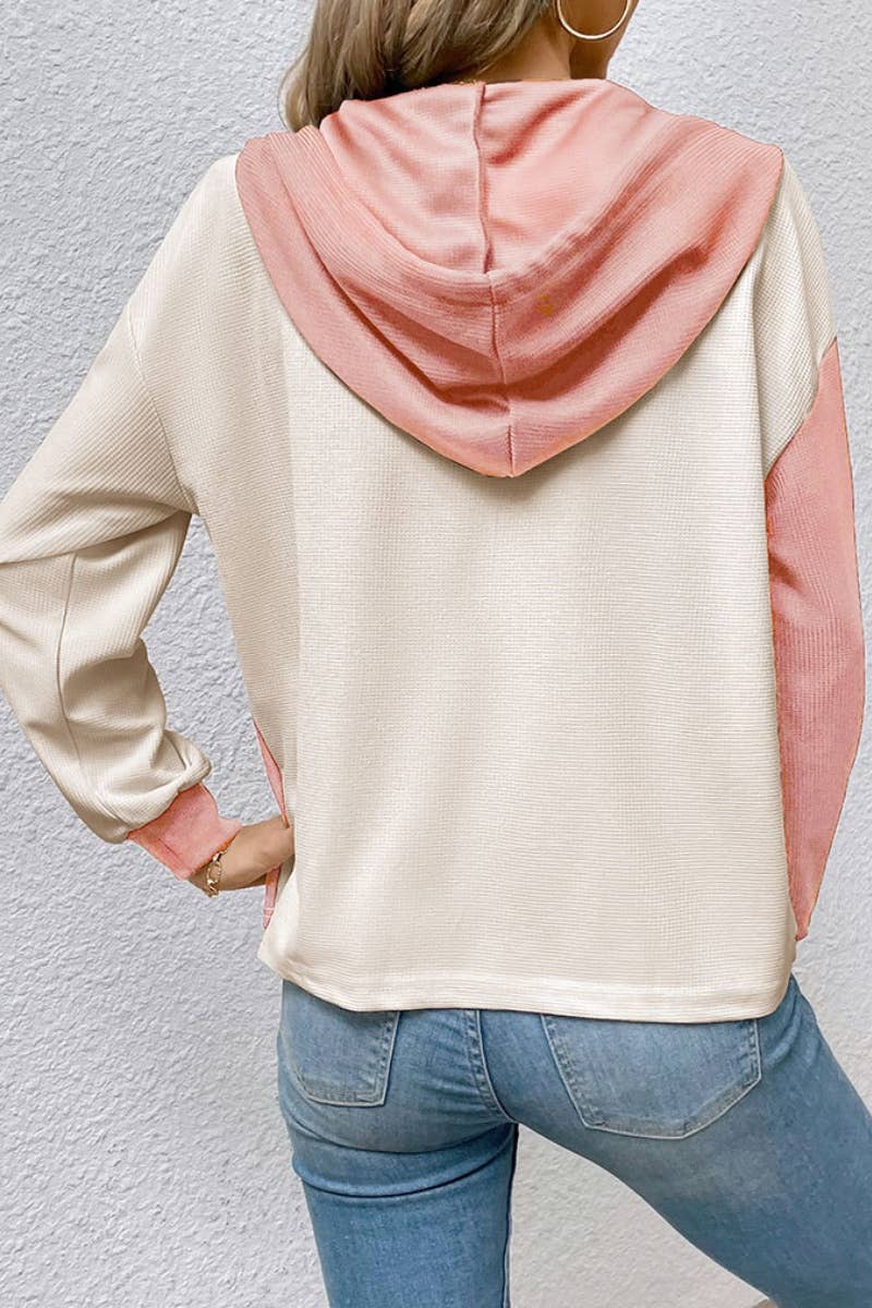 CWOHOL1014_COLOR CONTRAST POCKET HOODED LONG-SLEEVED HOODIE