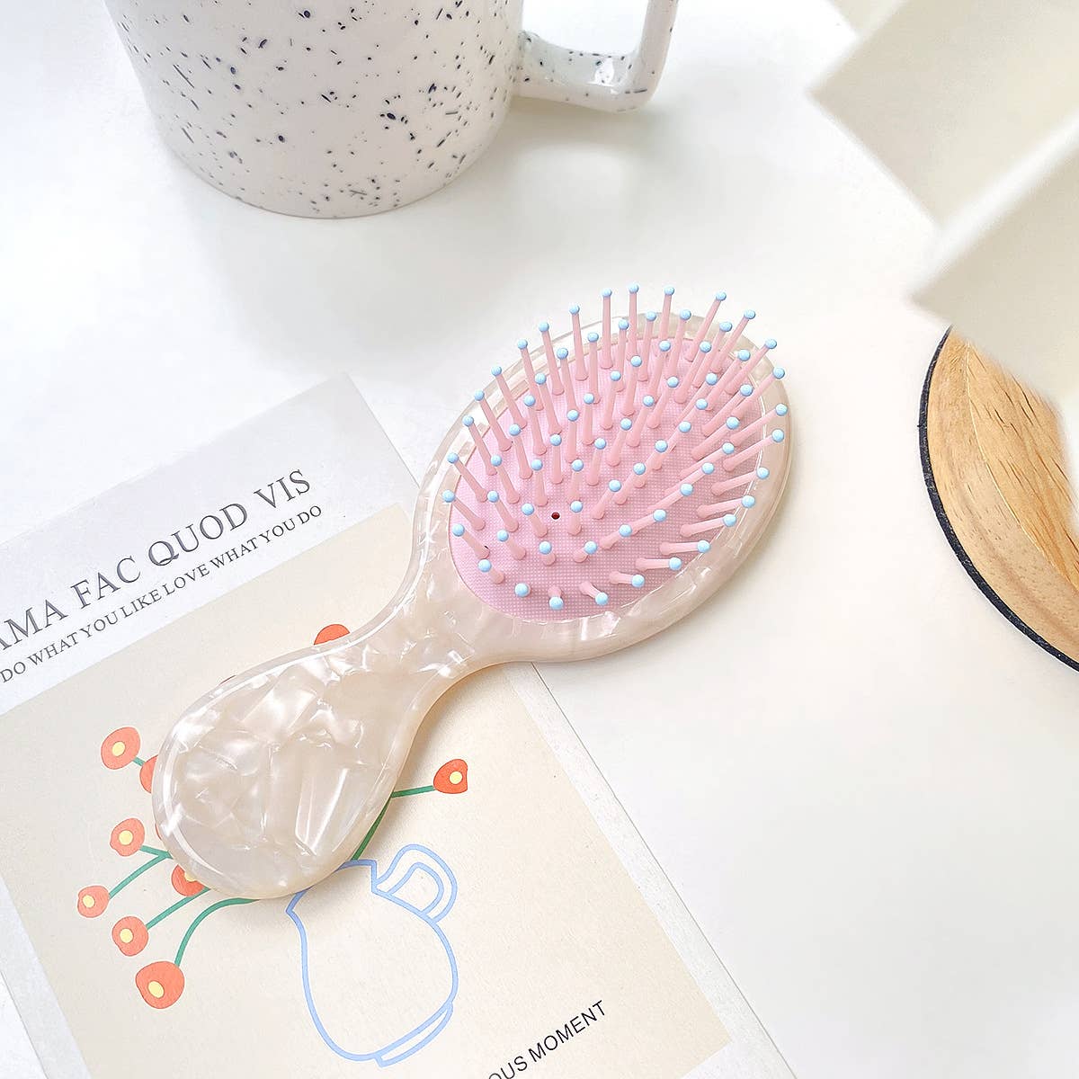 Acetic acid board children's air cushion comb