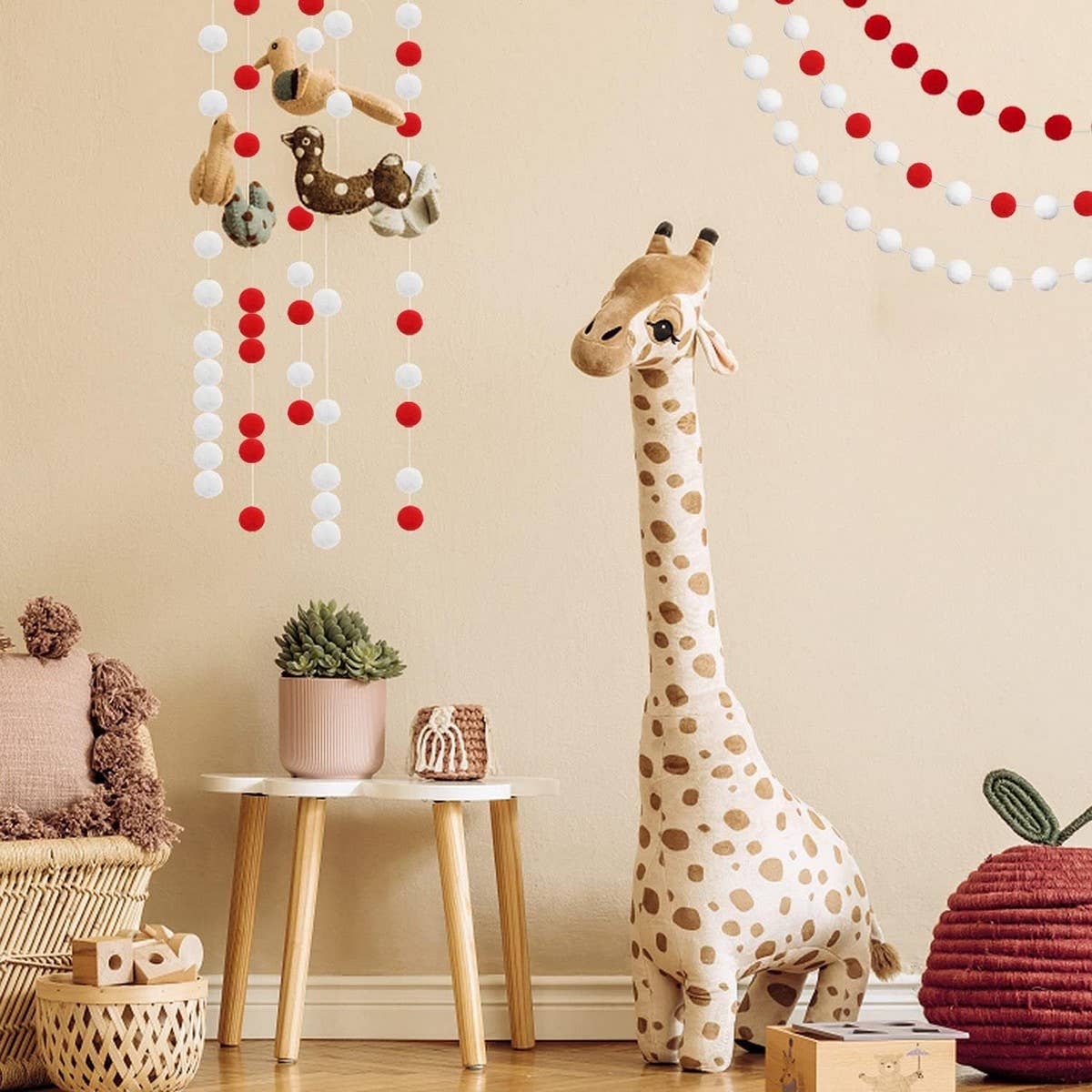 CWMM10234_2M CHRISTMAS FELT BALL GARLAND 20  DECOR