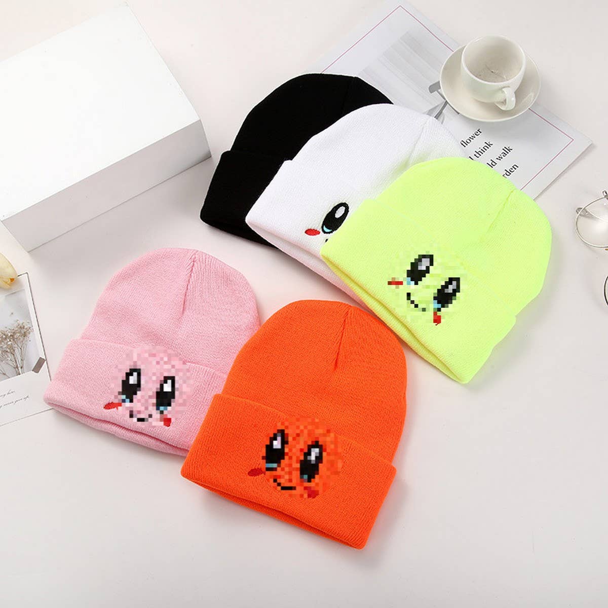CWAH04353_PINK KIRBY SMILEY KNIT BEANIE