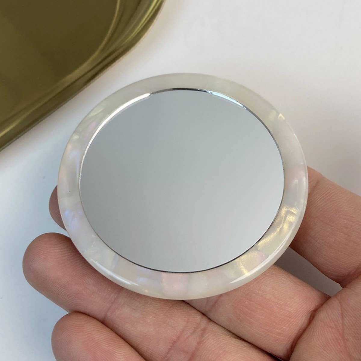 Small Round Mirror with Acrylic Pattern for Makeup_CWMM6385