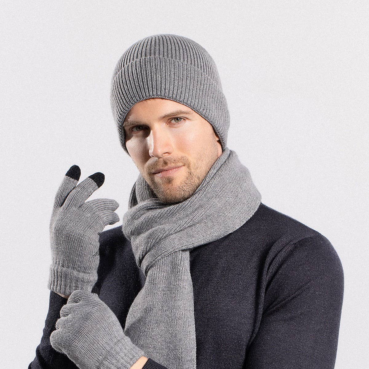 WINTER WARM OUTDOOR HAT GLOVES SCARF SET