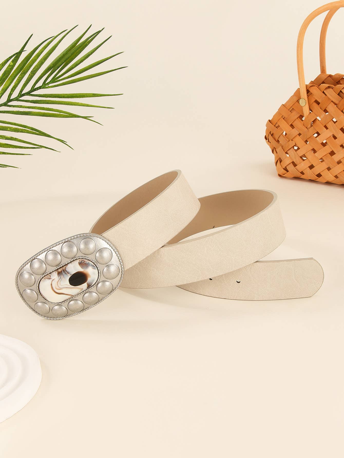 Light luxury versatile and fashionable belt