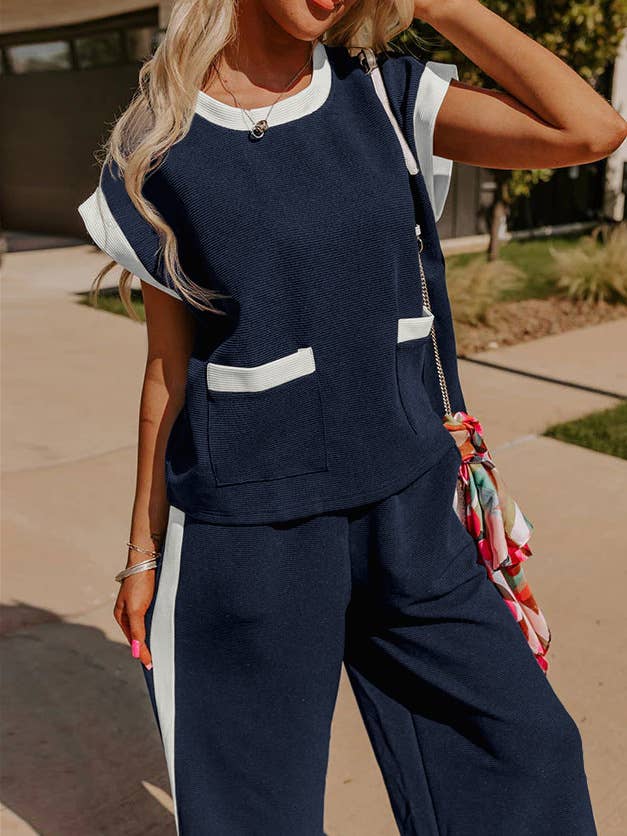 Round neck top straight pants color contrast suit