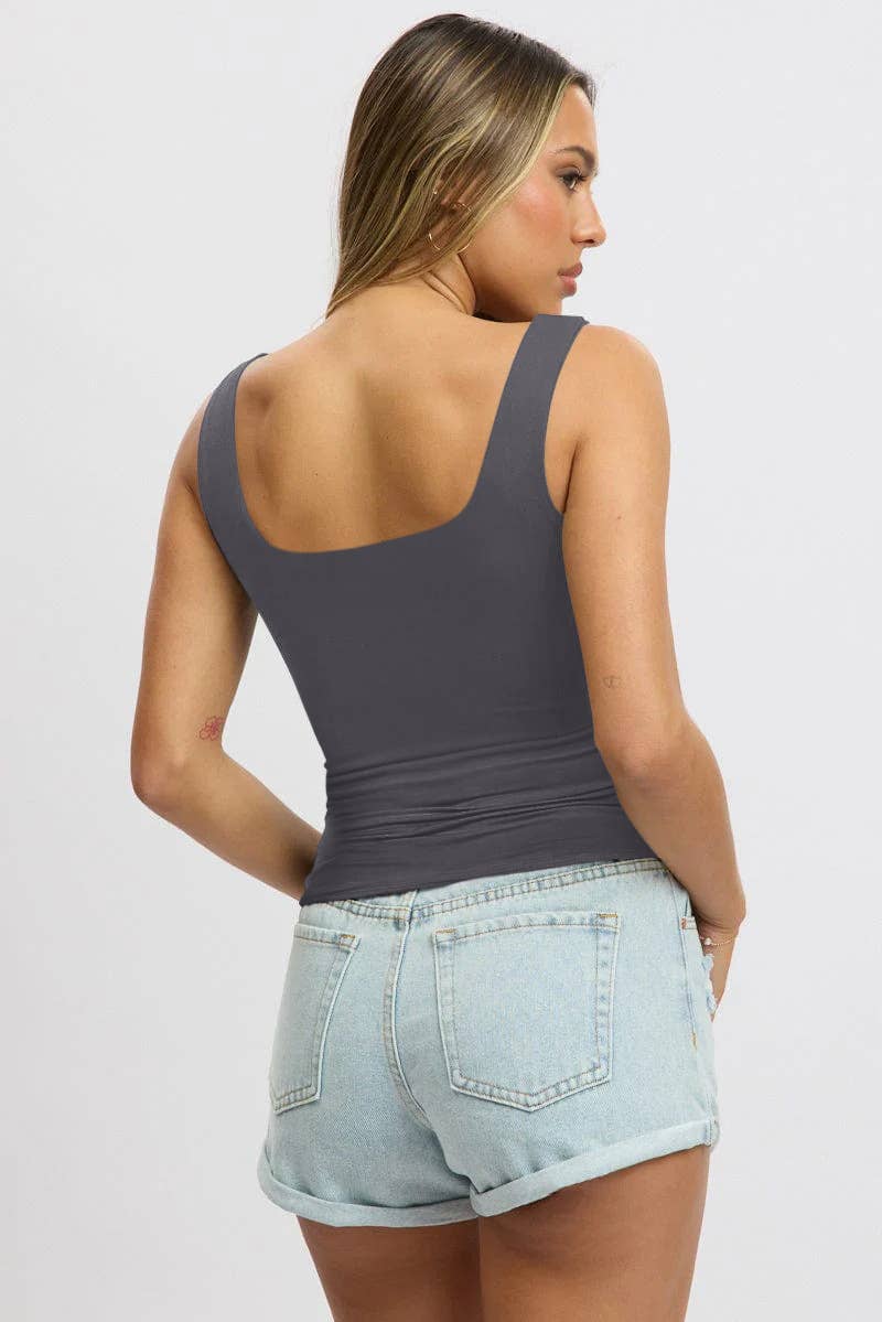 Sleeveless square neck casual crop camisole