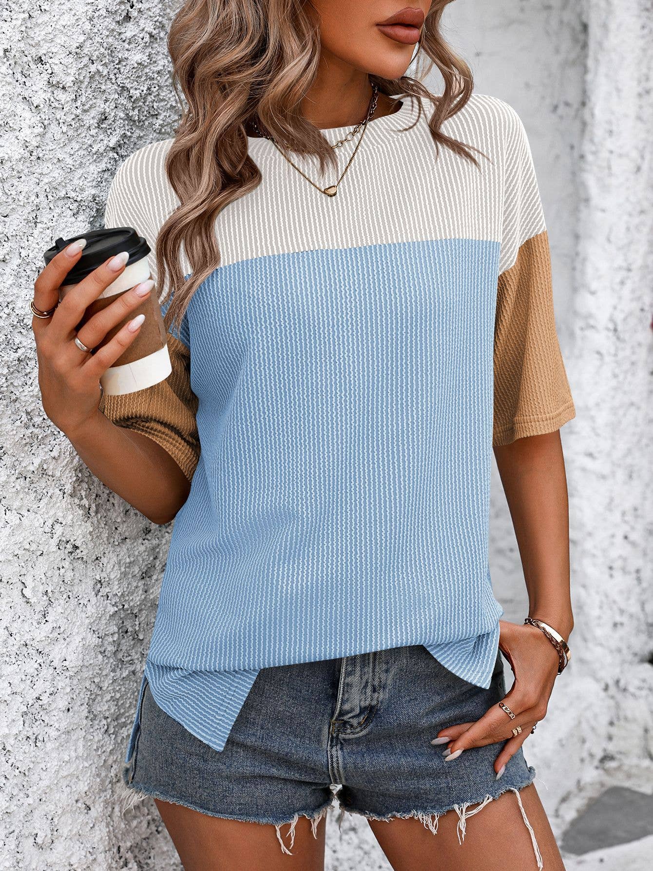 ROUND NECK TWIST STRIP COLOR MATCHING T-SHIRT