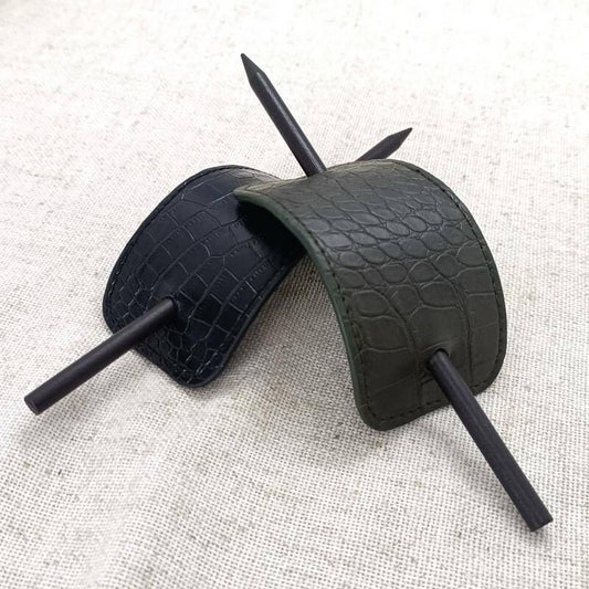 Elegant Vintage Croc Pattern Hair Stick