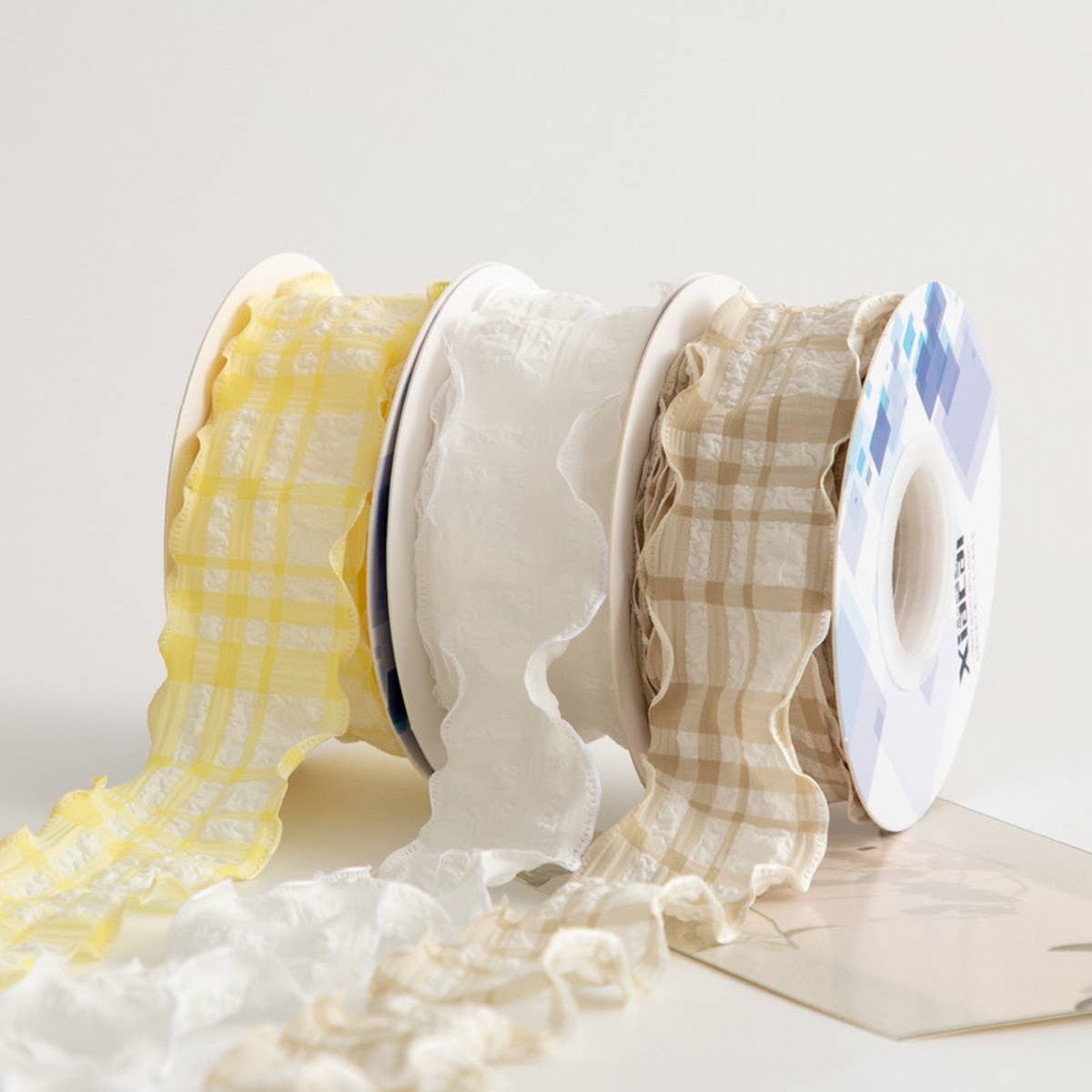 COLORFUL PUFF PLAID RIBBON FISHTAIL YARN RIBBON