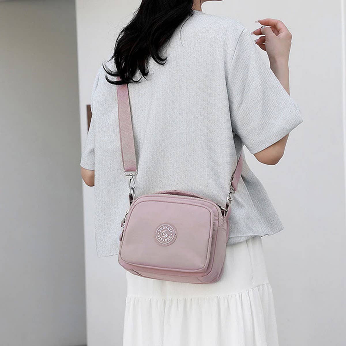 LIGHTWEIGHT NYLON SIMPLE SHOULDER MESSENGER BAG_CWAB3447