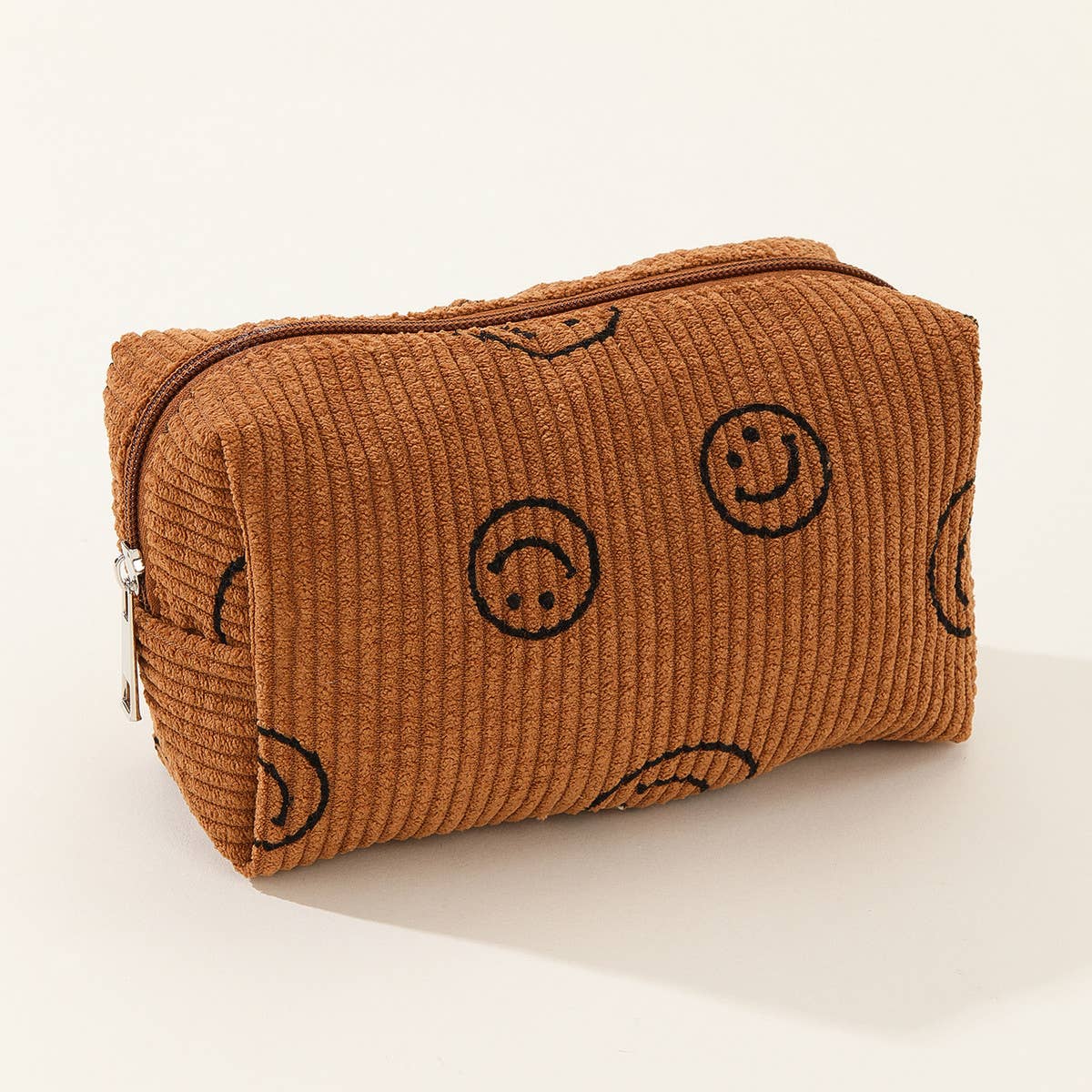 SIMPLE SMILING FACE MEDIUM COSMETIC BAG_CWAB1035