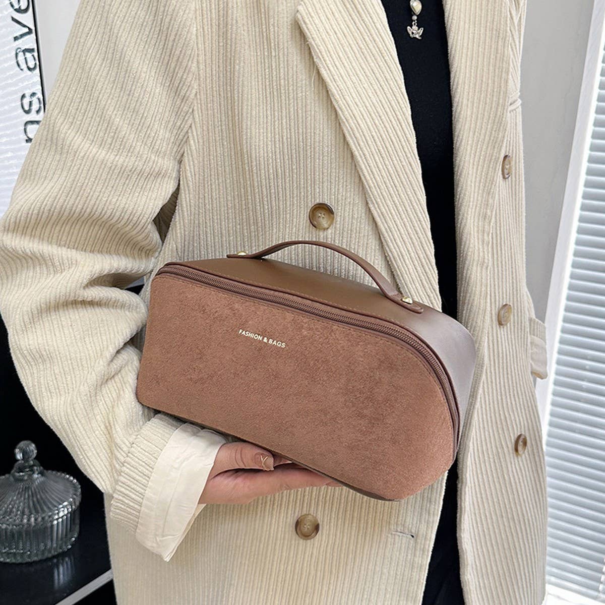 PORTABLE LARGE-CAPACITY FLAT-LAY COSMETIC BAG_CWAB4373