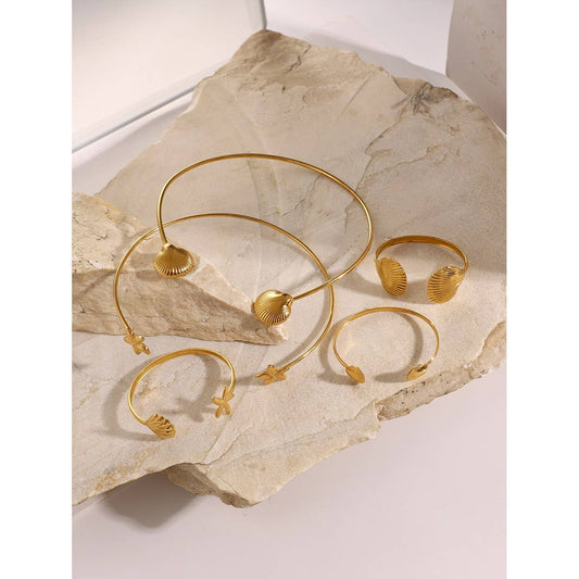 18K Gold Seashell Open Cuff, Vintage Style_CWAJE4664