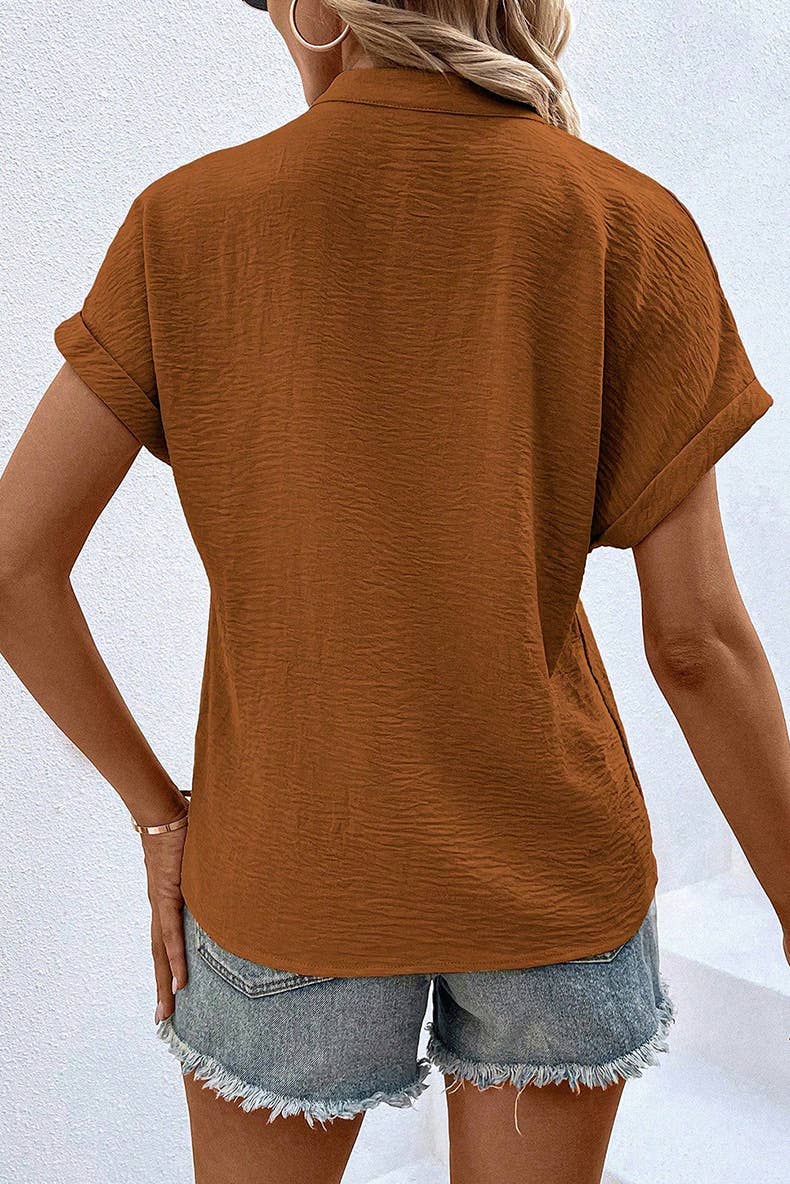 A stylish simple wrinkly thin breathable jumper