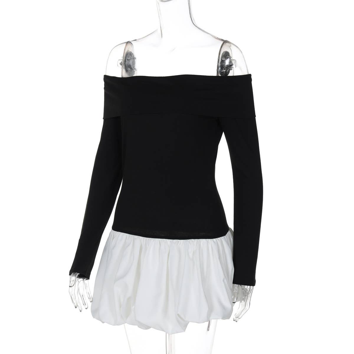 A one-shoulder patchwork short puffy dress