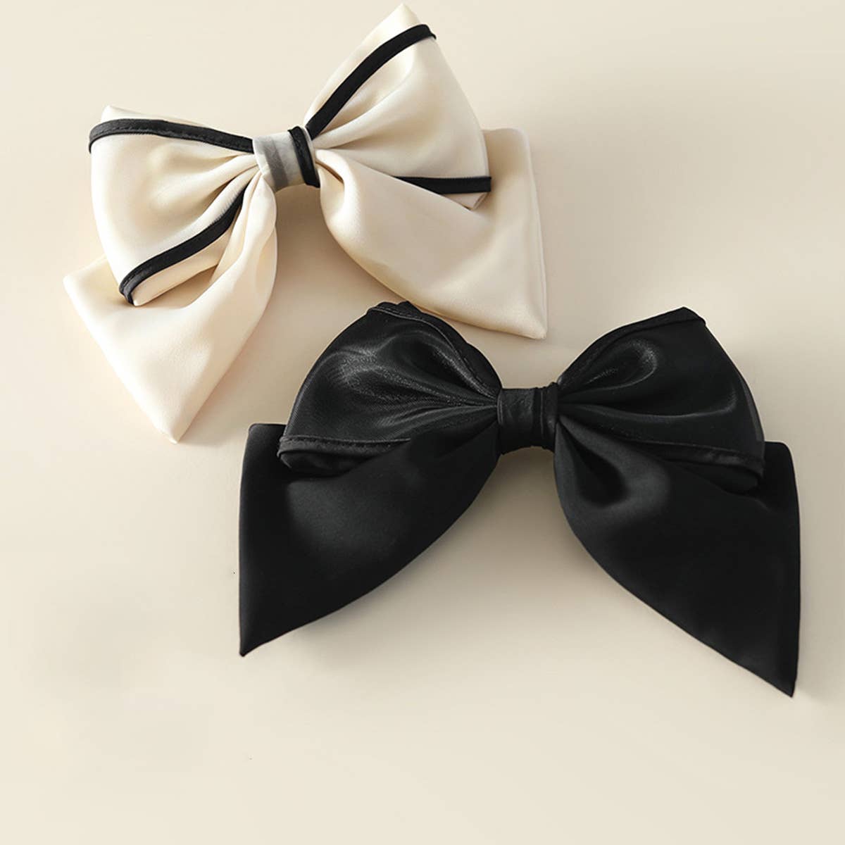 VERSATILE AND SIMPLE BIG BOW HAIRPIN