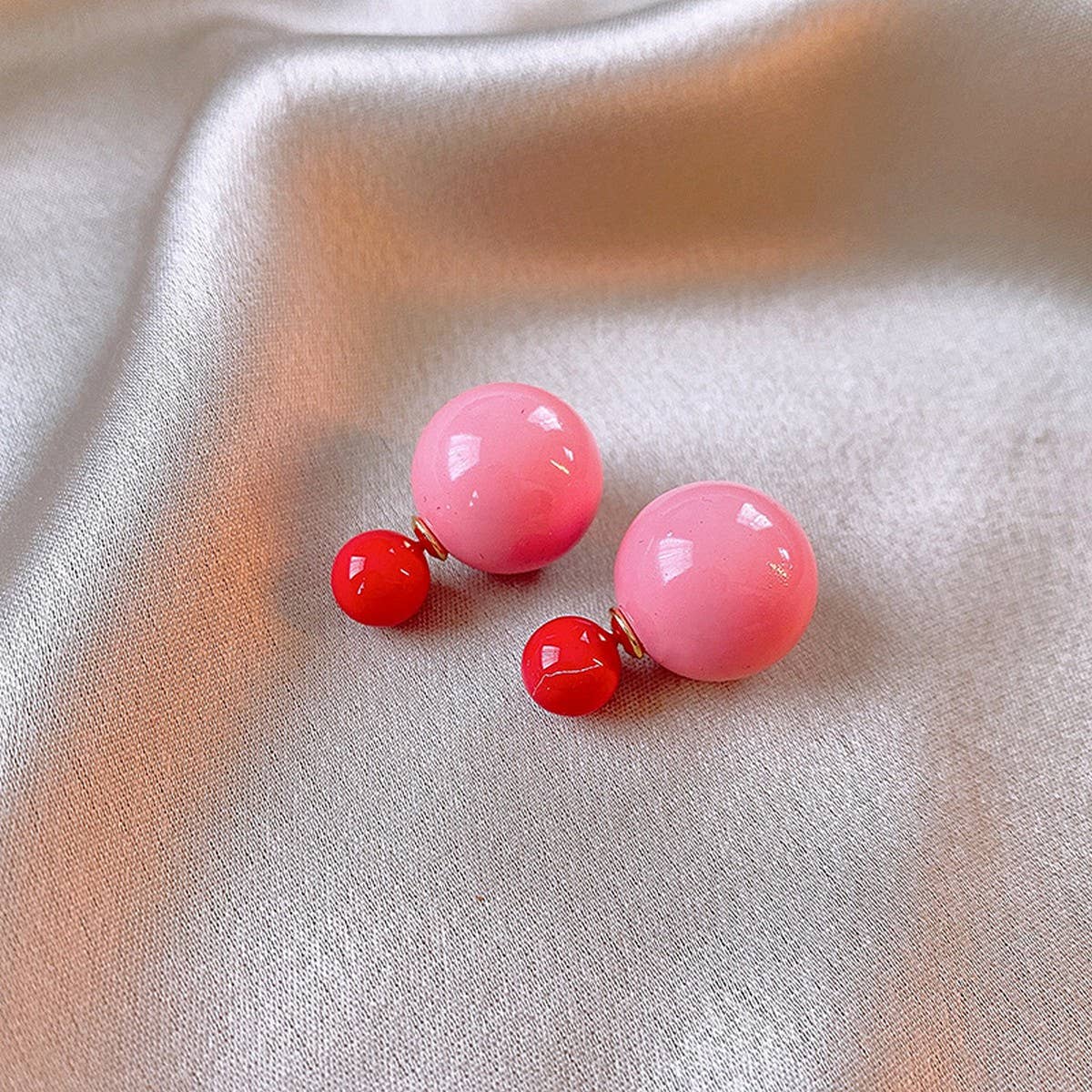 SWEET CANDY-COLORED BALL NICHE EARRINGS