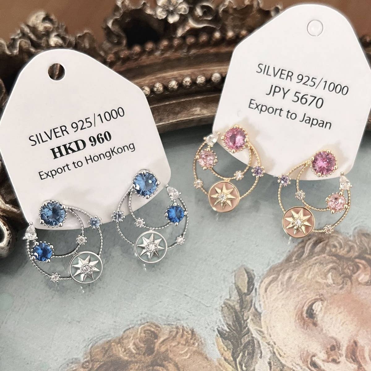 HOLLOW ZIRCON STAR EARRINGS