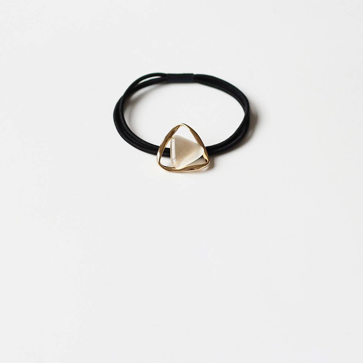HOLLOW GEOMETRIC CAT EYE HAIR SCRUNCHIES