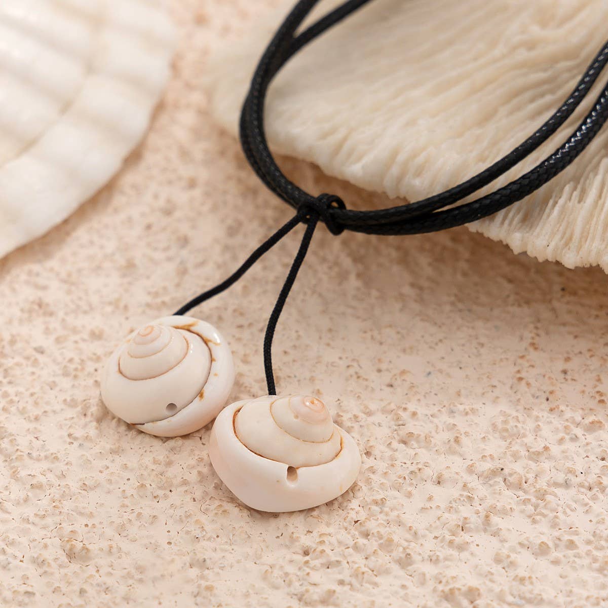 BEACH ALL-MATCH SHELL TASSEL NECKLACE_CWAJE1821