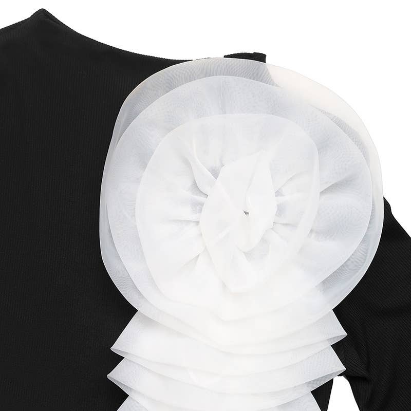 Three-dimensional floral long-sleeved jumpsuit