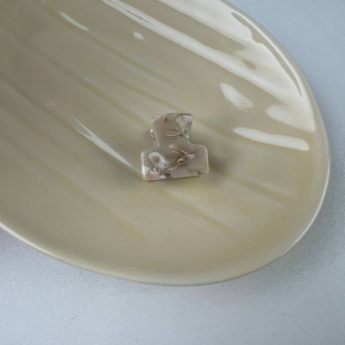 Minimalist Gold-Tone Mini Tortoise Hair Claw