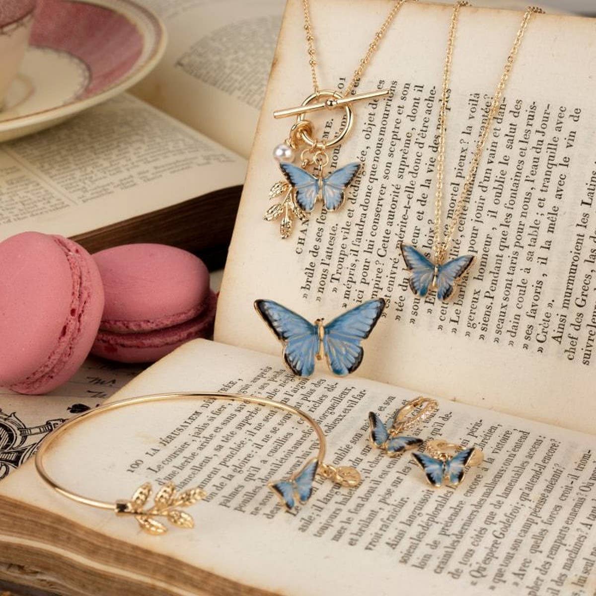 Sweet 3D Butterfly Necklace for Women