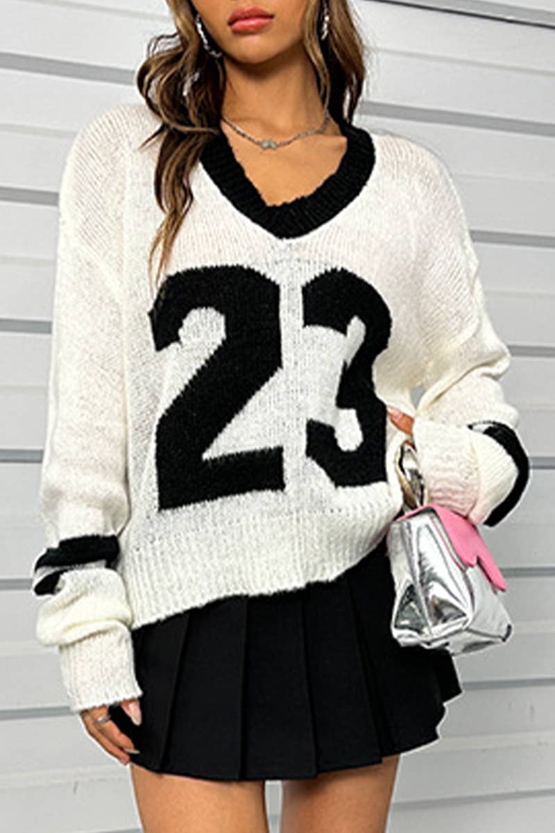 FAKE TWO LOOSE V-NECK LONG-SLEEVED KNITWEAR