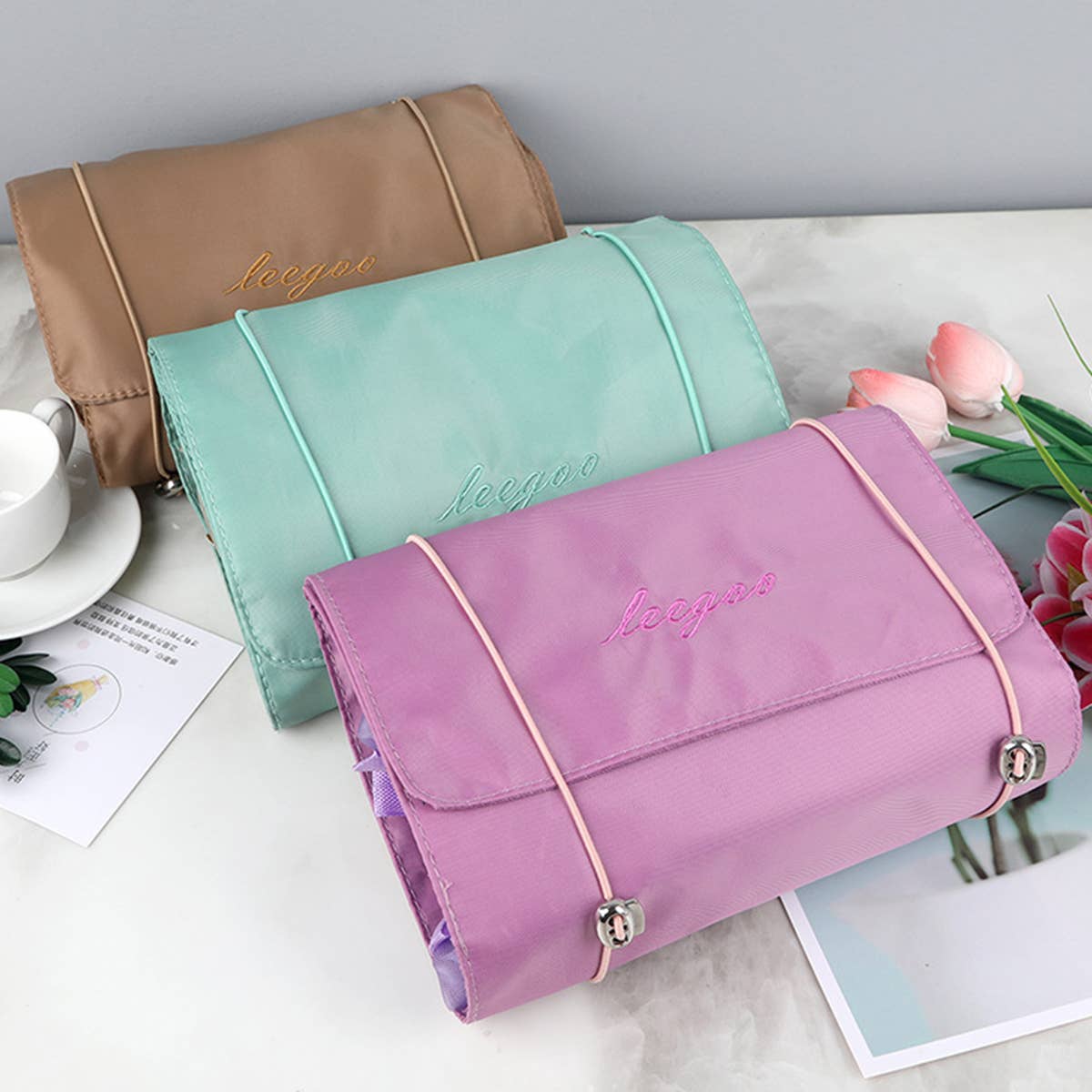 FOLDABLE PORTABLE MAKEUP ORGANIZER FOR TRAVEL_CWAB0551