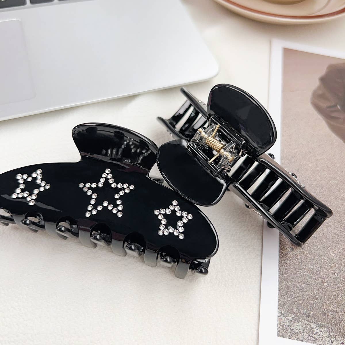Elegant diamond-encrusted acetate hairpin clipper