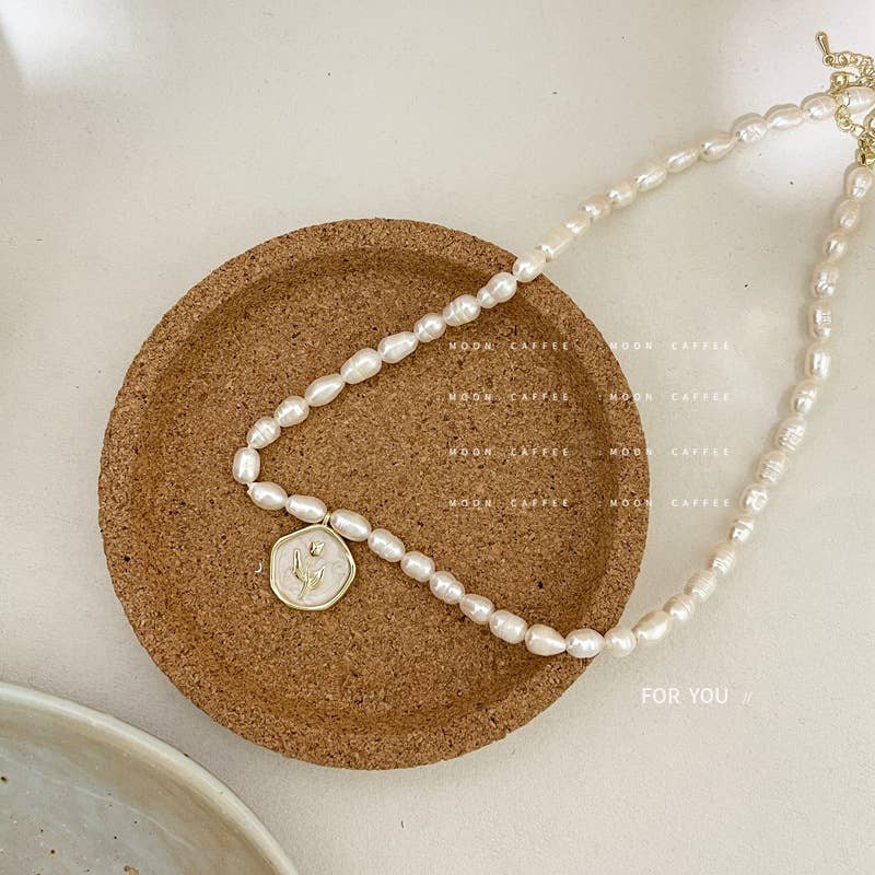 Rose gold coin pendant Freshwater pearl necklace