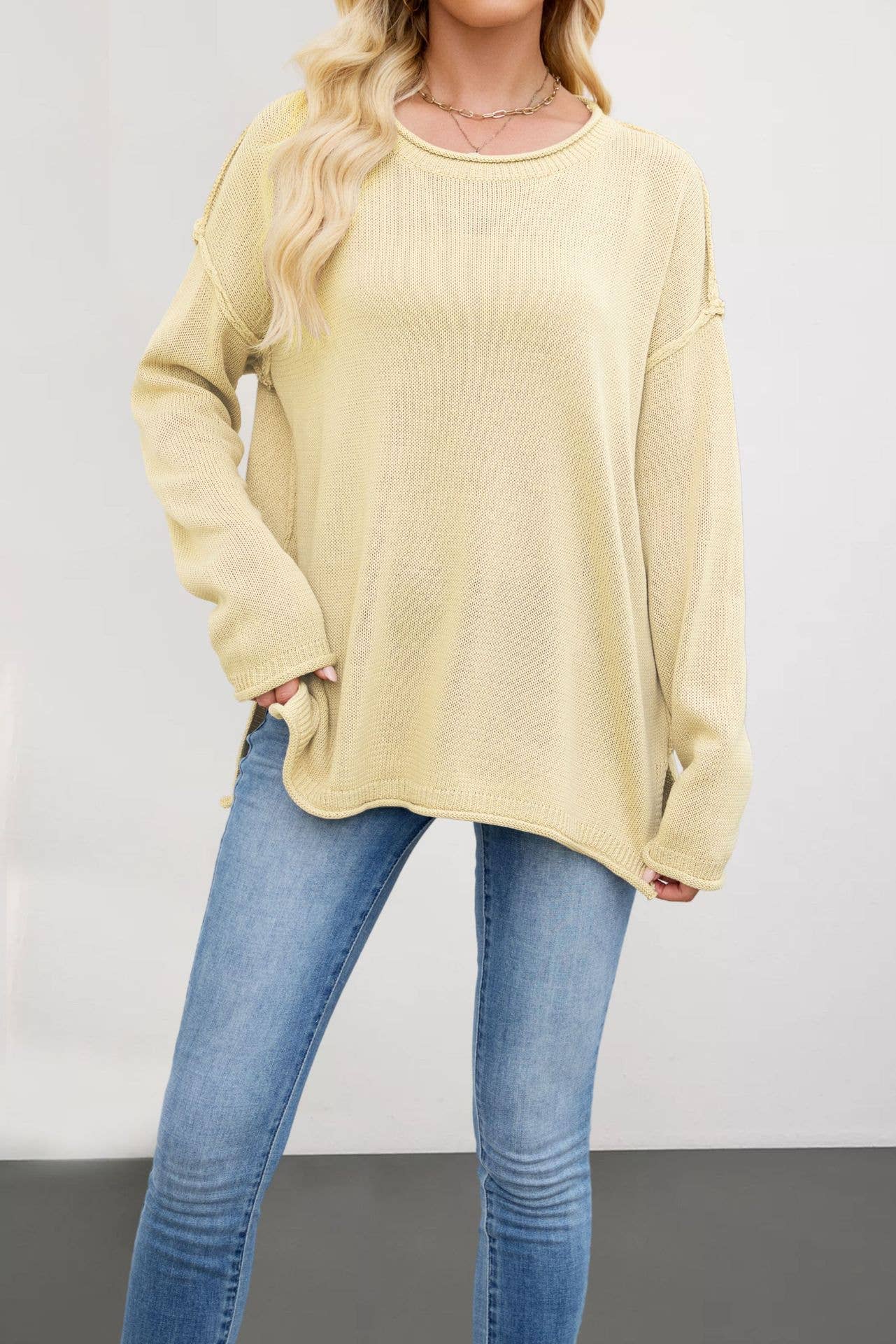 Solid color round-neck loose pullover sweater