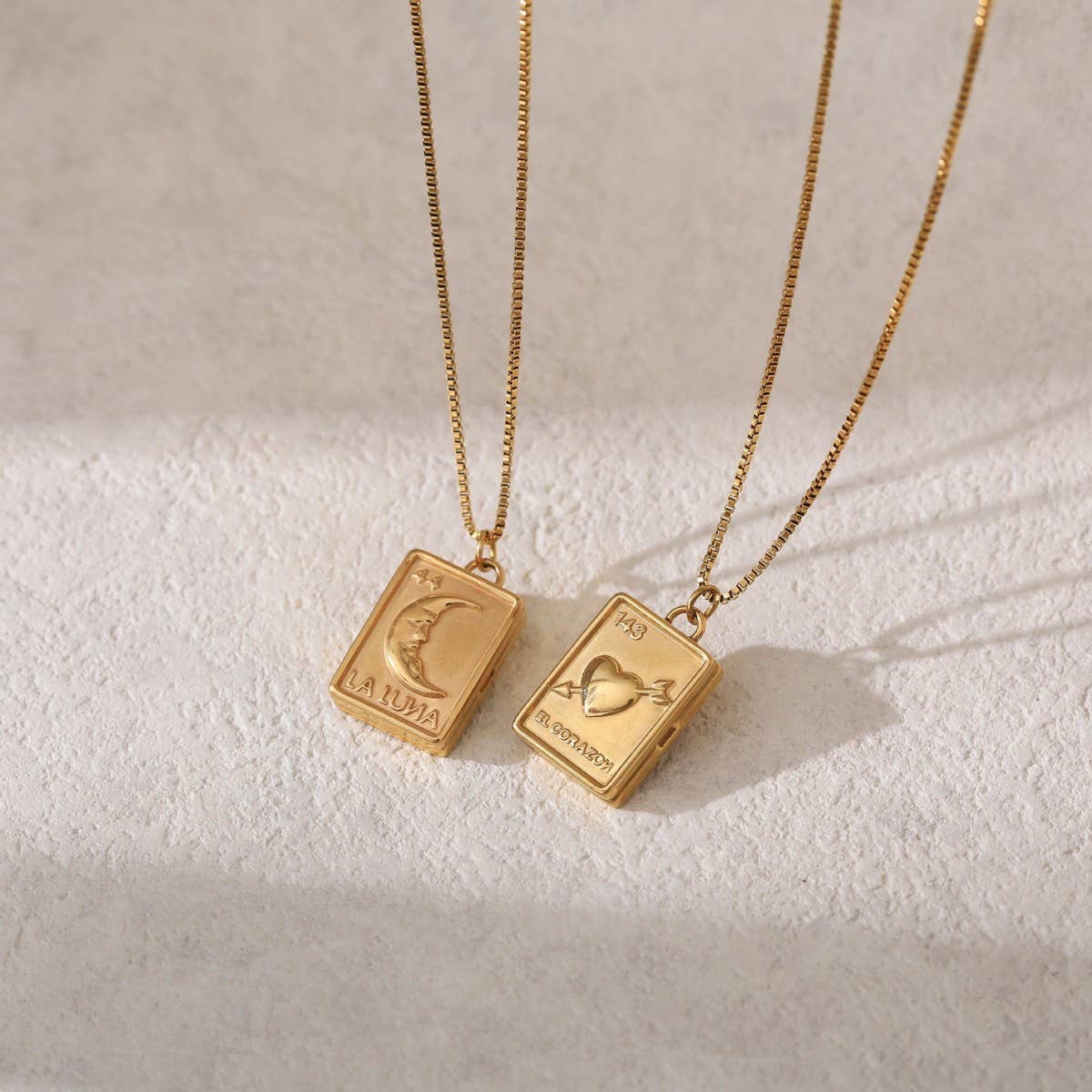 Fashion Moon Love Photo Album Necklace_CWMM5673