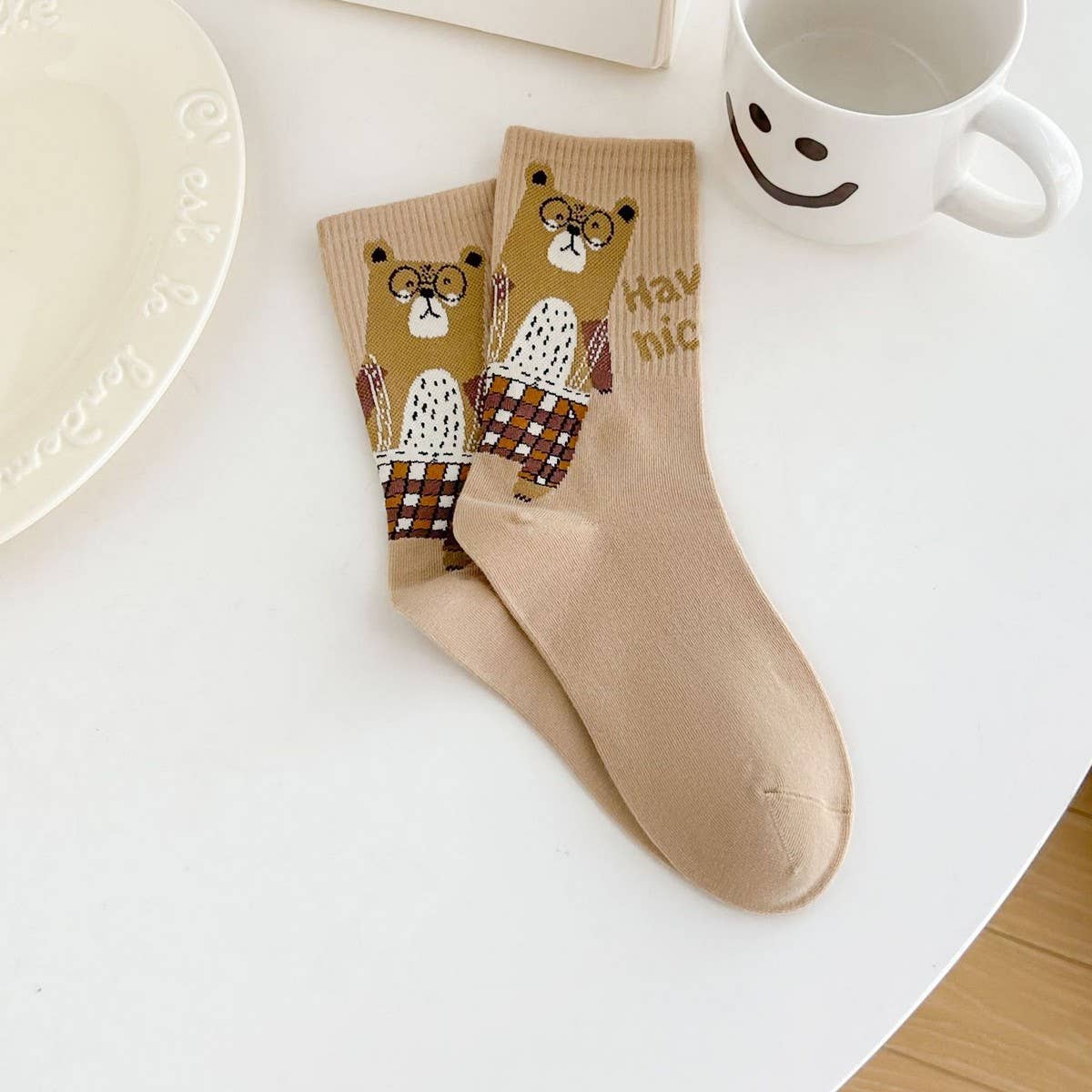 NEW CUTE CARTOON BEAR BONELESS SOCKS FOR WOMEN