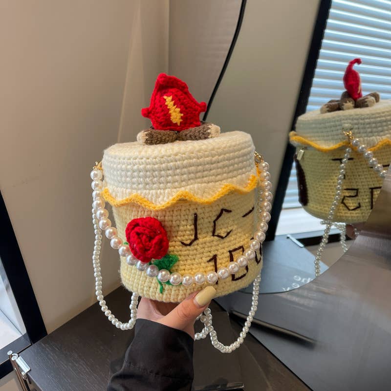 Personalized cake-shaped pearl chain knitted bag